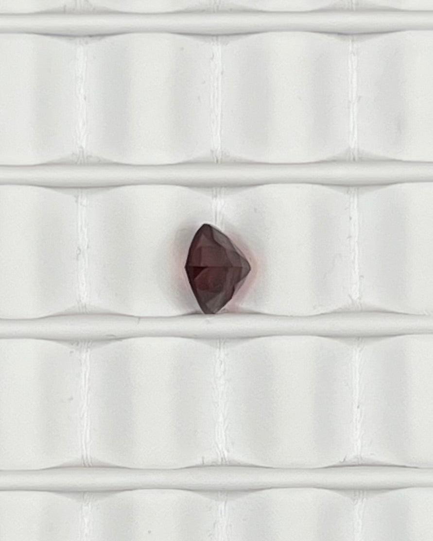 1.45ct Pear Red Garnet RGT001