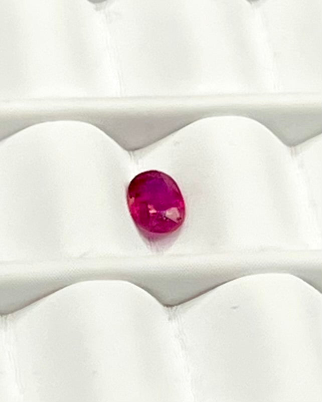 0.10ct Oval Ruby RB109