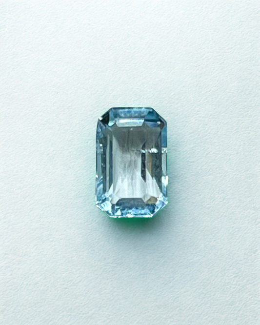1.65ct Rectangular Aquamarine AM004