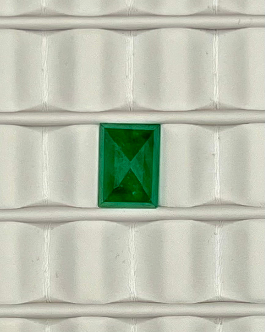 2.35ct Emerald Swat Emerald GEM001