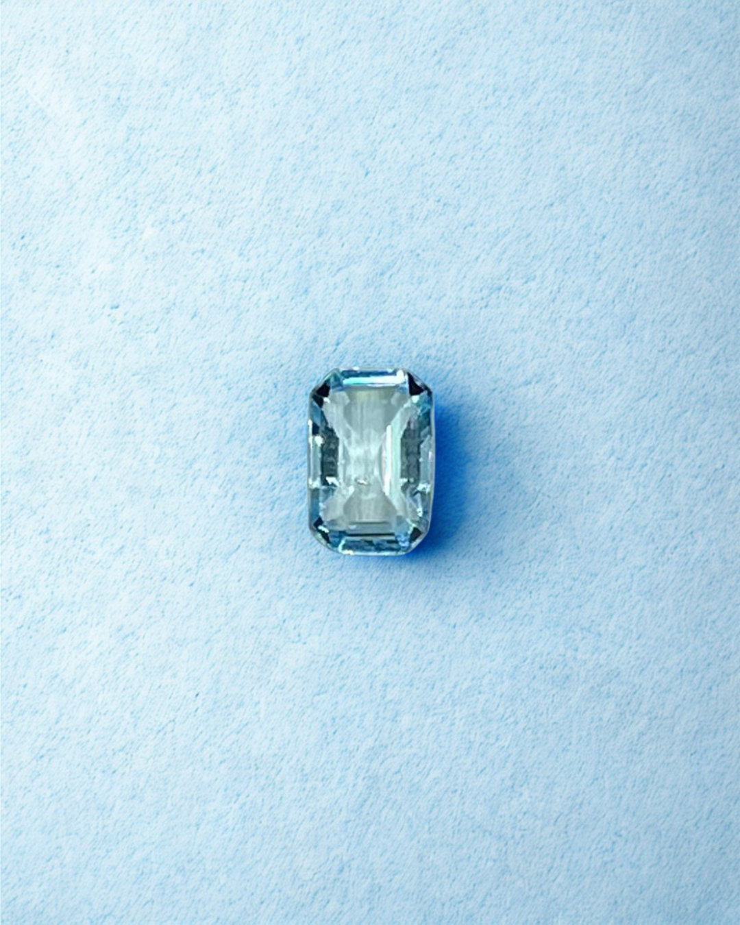 1.65ct Rectangular Aquamarine AM004