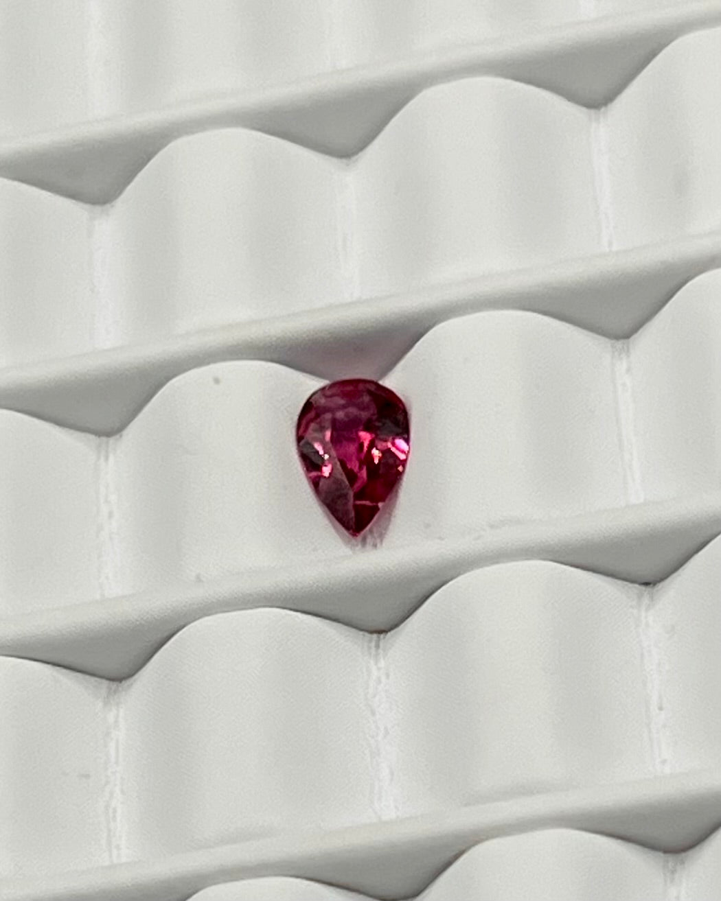 0.30ct Pear Cut Red Garnet RGT009