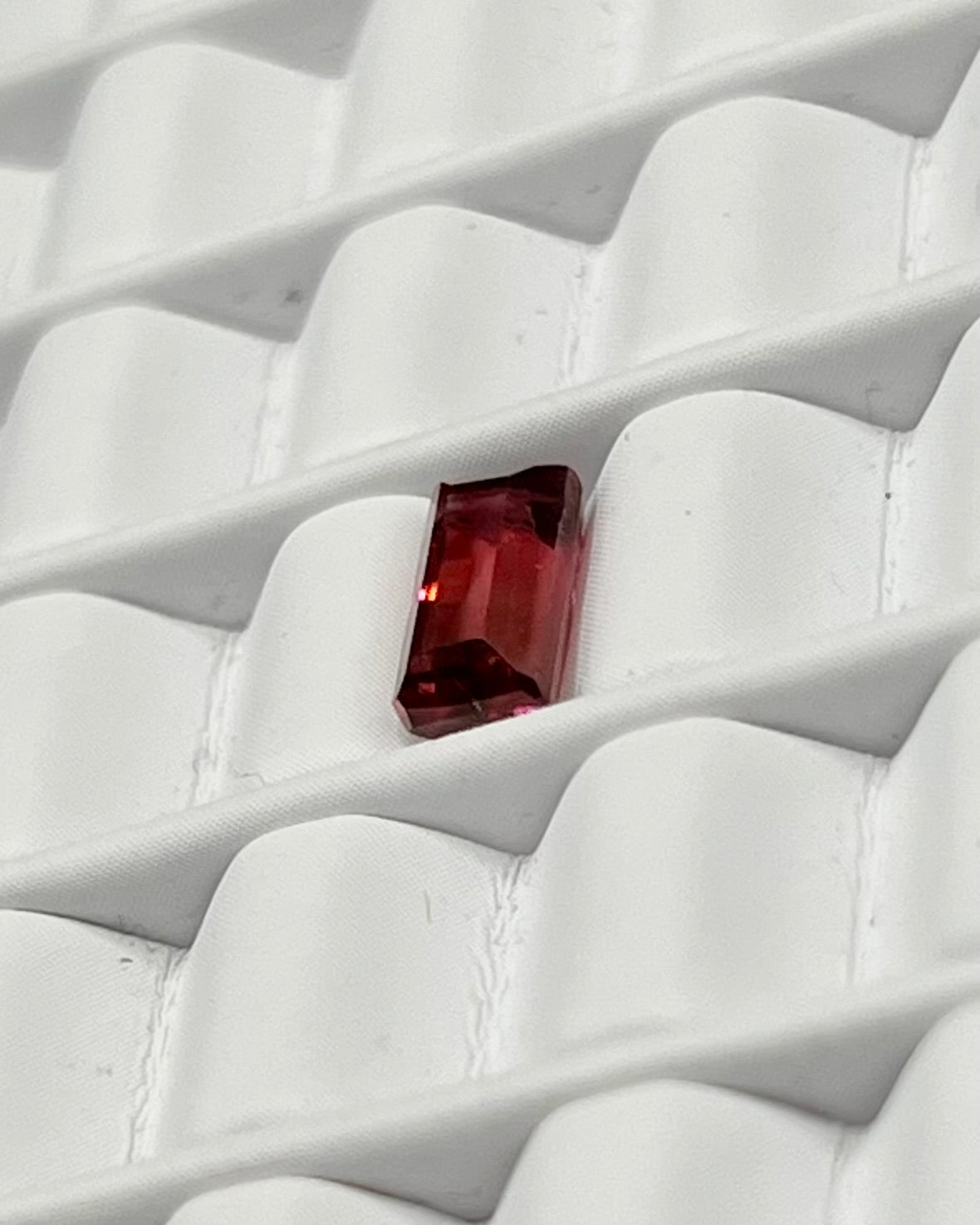 1.30ct Baguette Red Garnet RGT004