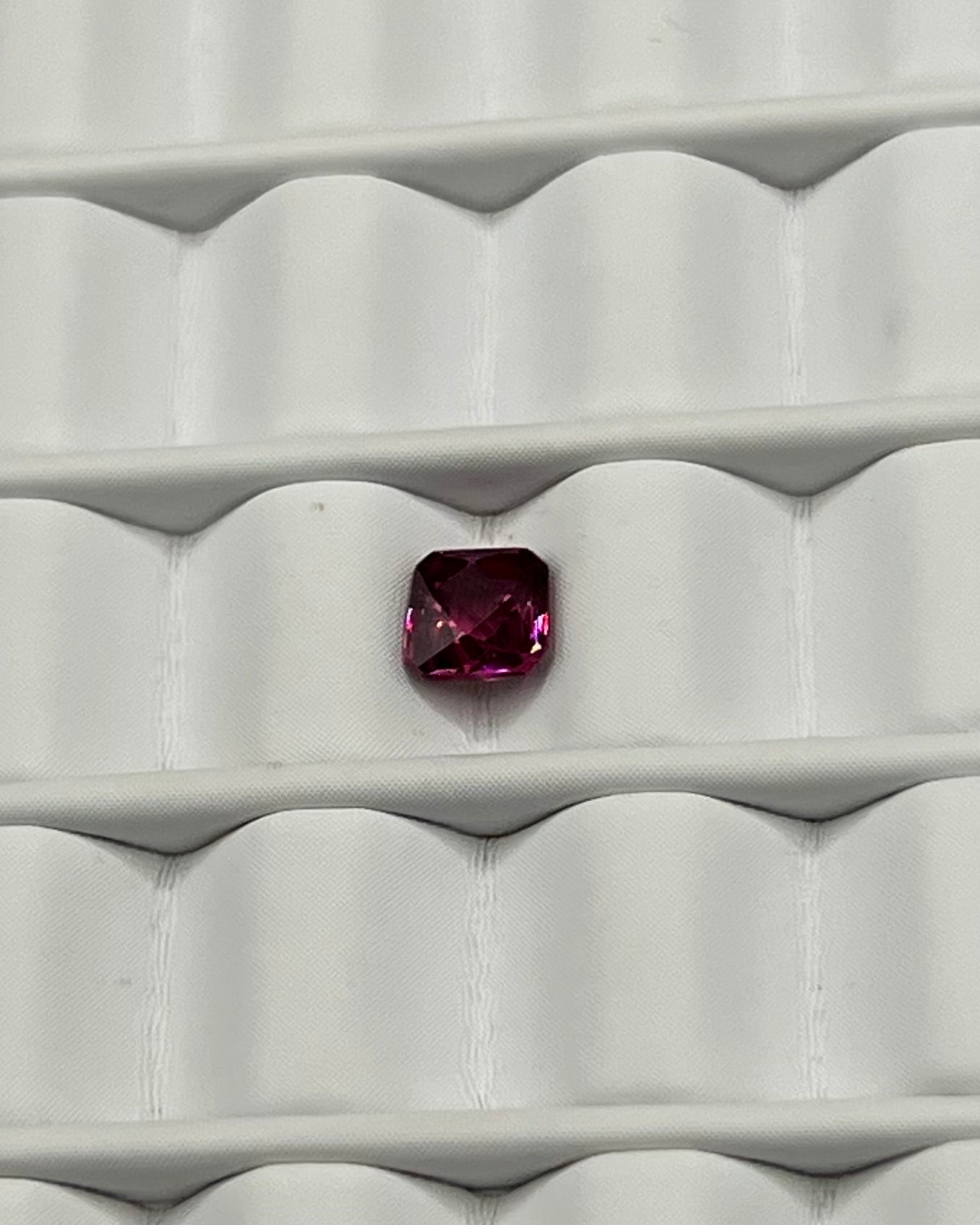 0.55ct Cushion Cut Red Garnet RGT011