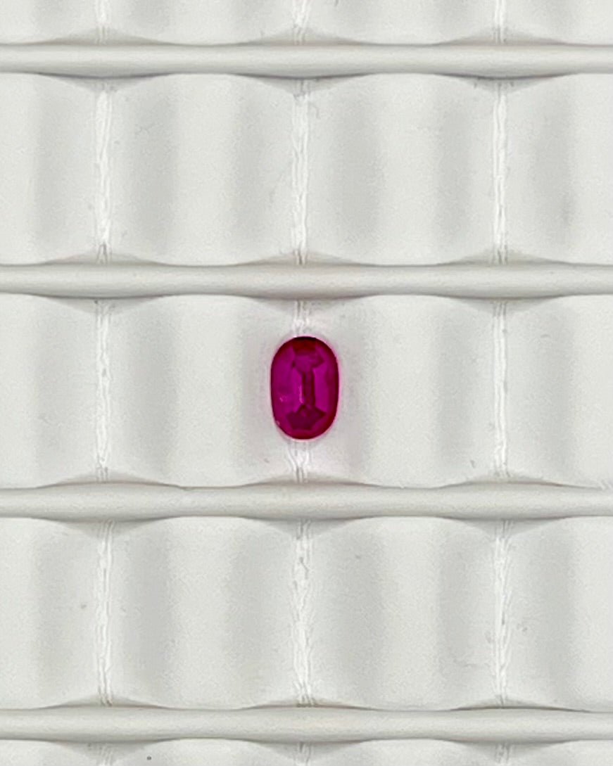 0.20ct Oval Ruby RB108