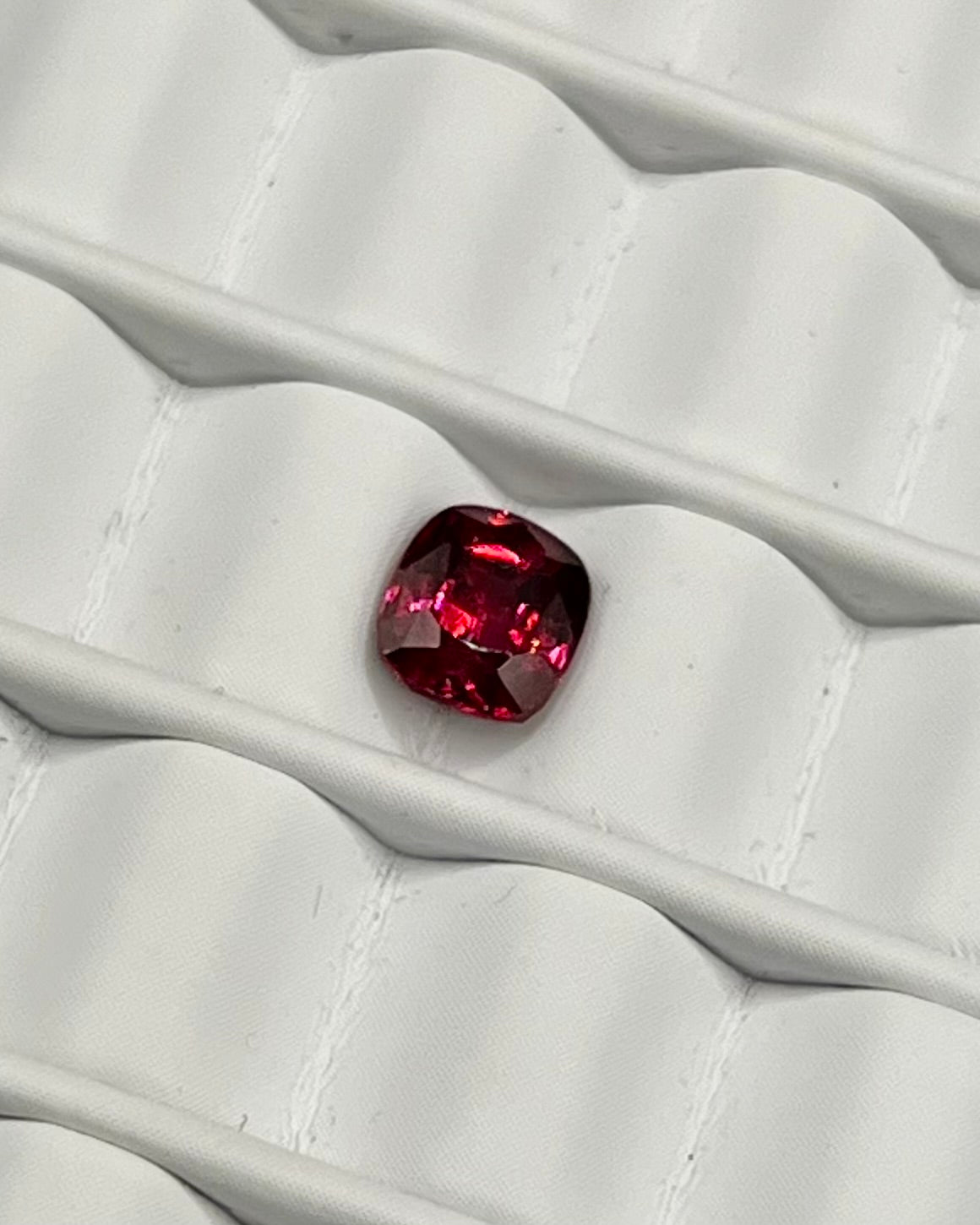 1.00ct Cushion Red Garnet RGT003