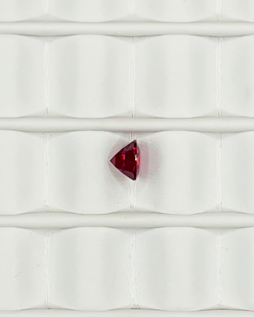 0.70ct Cushion Red Garnet RGT006