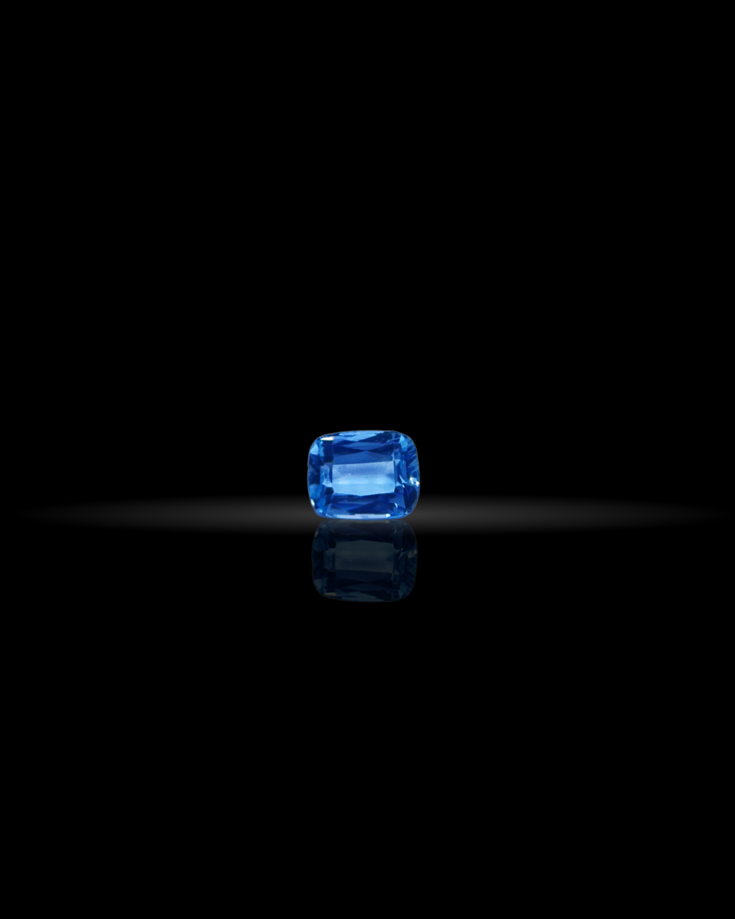 1.55ct Rectangular Aquamarine AM007