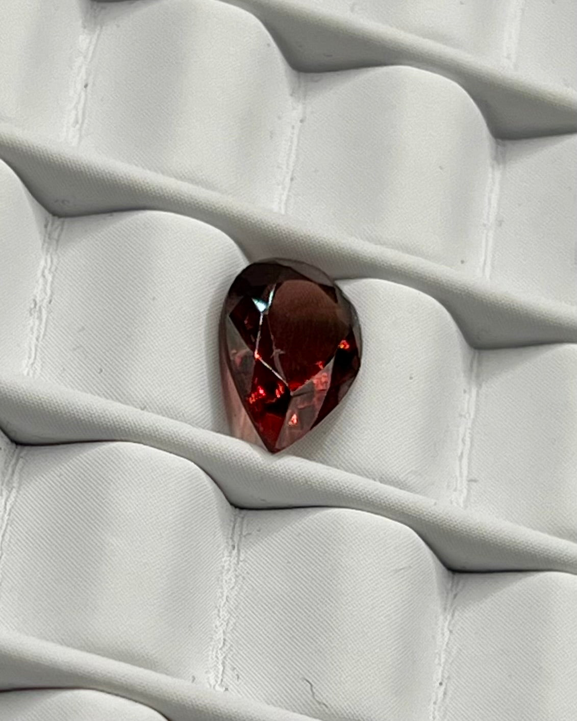 1.45ct Pear Red Garnet RGT001