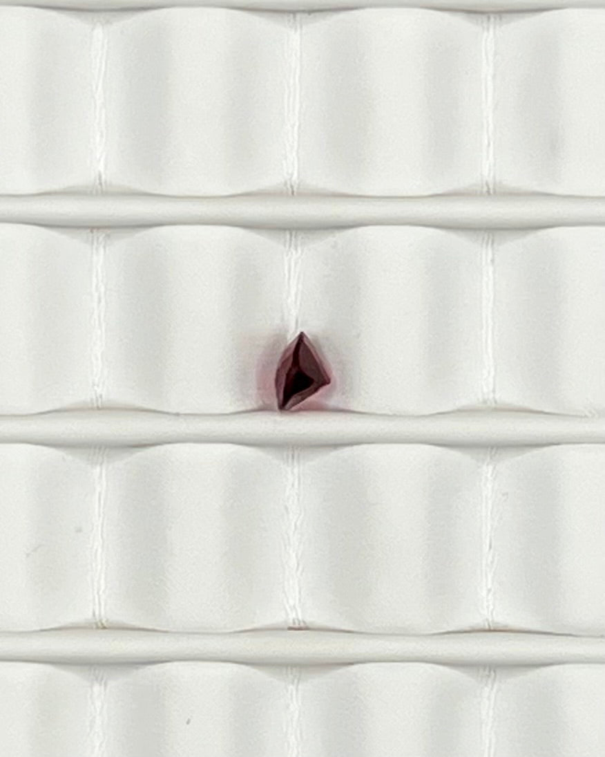 0.30ct Oval Red Garnet RGT007