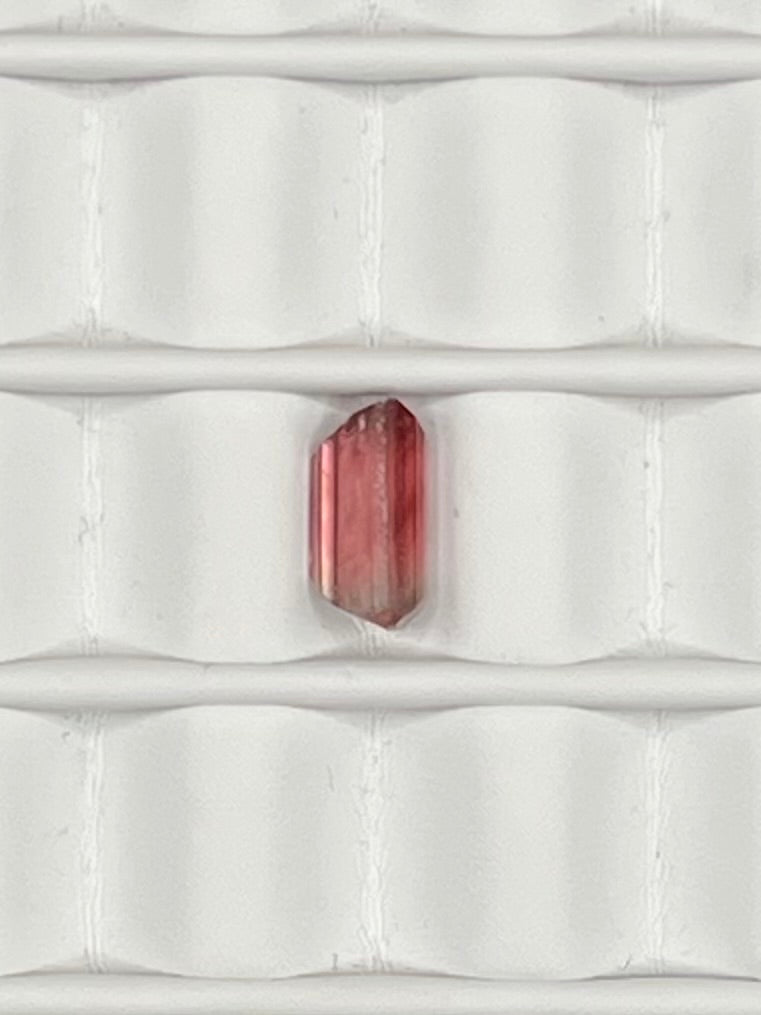 1.30ct Baguette Red Garnet RGT004