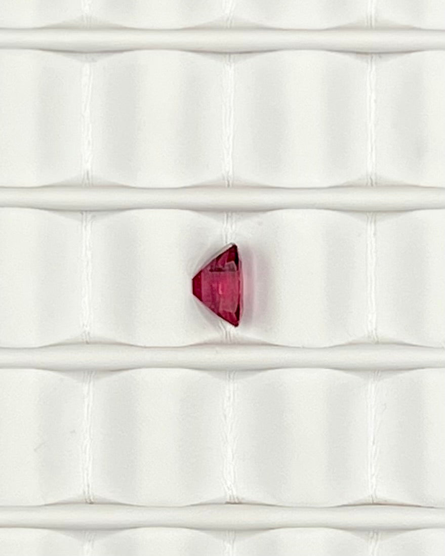 0.70ct Cushion Red Garnet RGT006