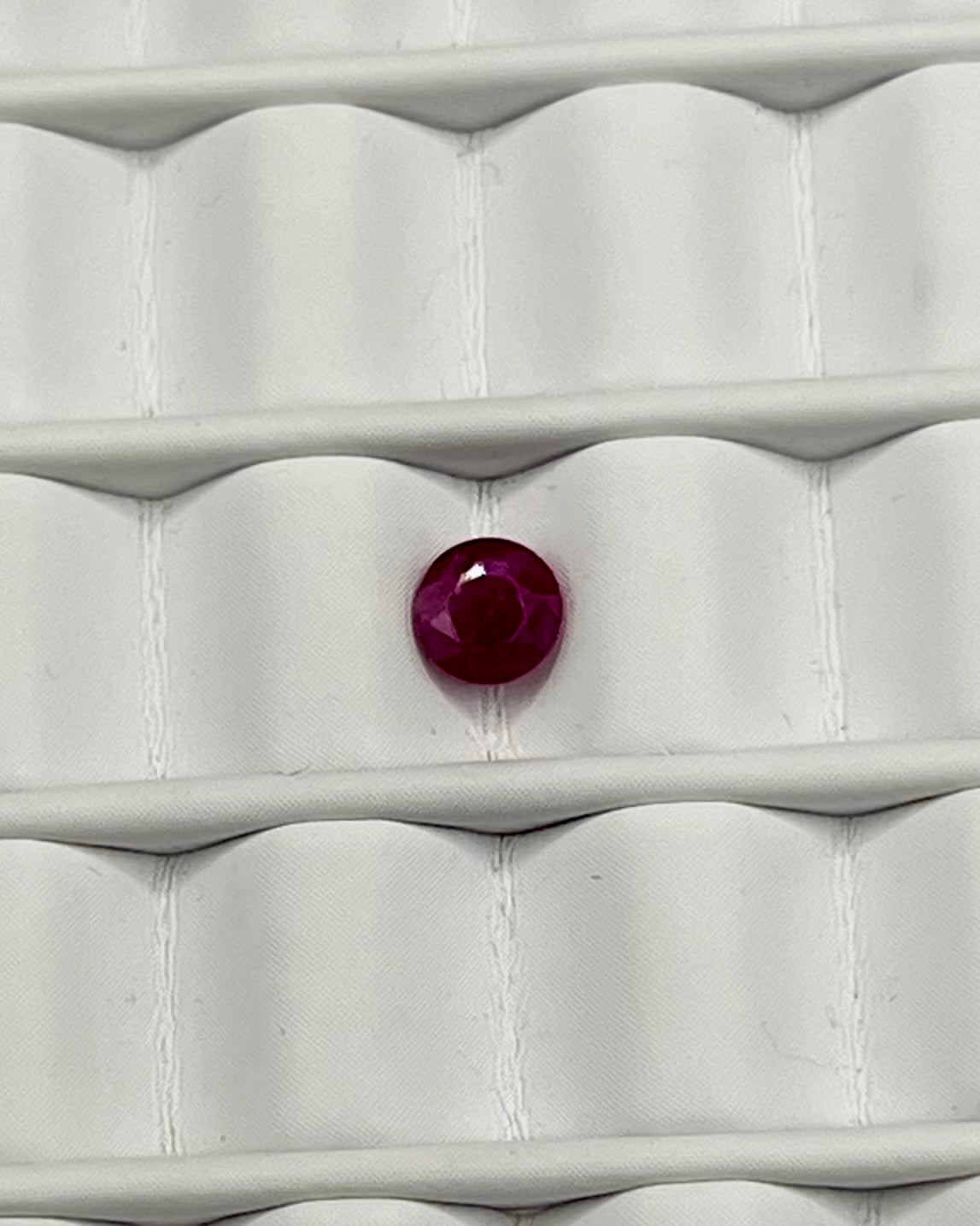 0.30ct Round Ruby RB107