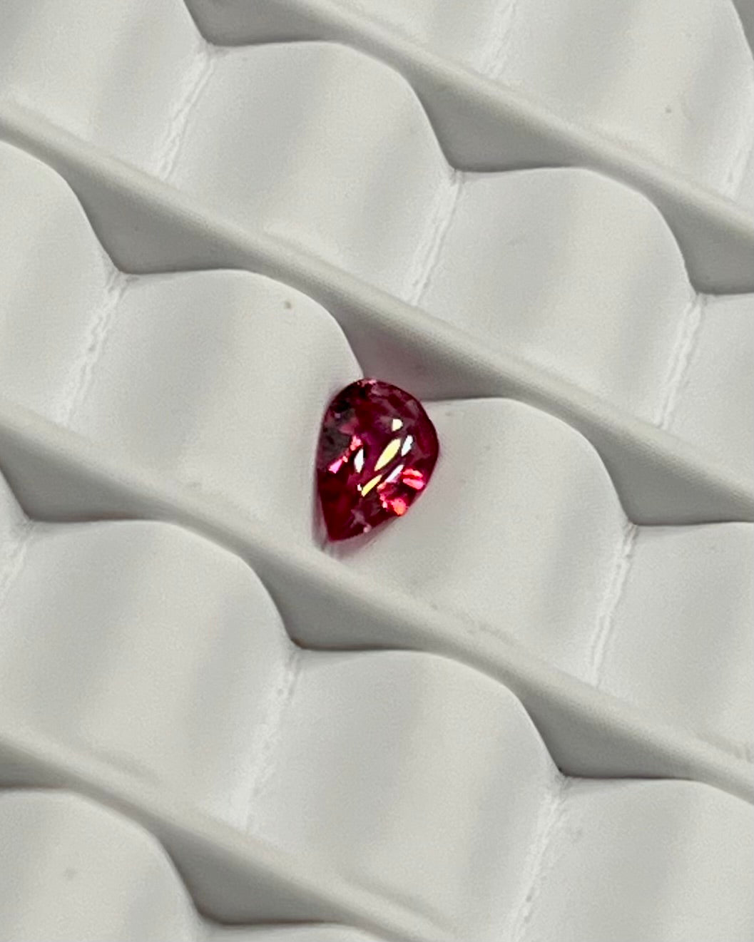 0.30ct Pear Cut Red Garnet RGT009