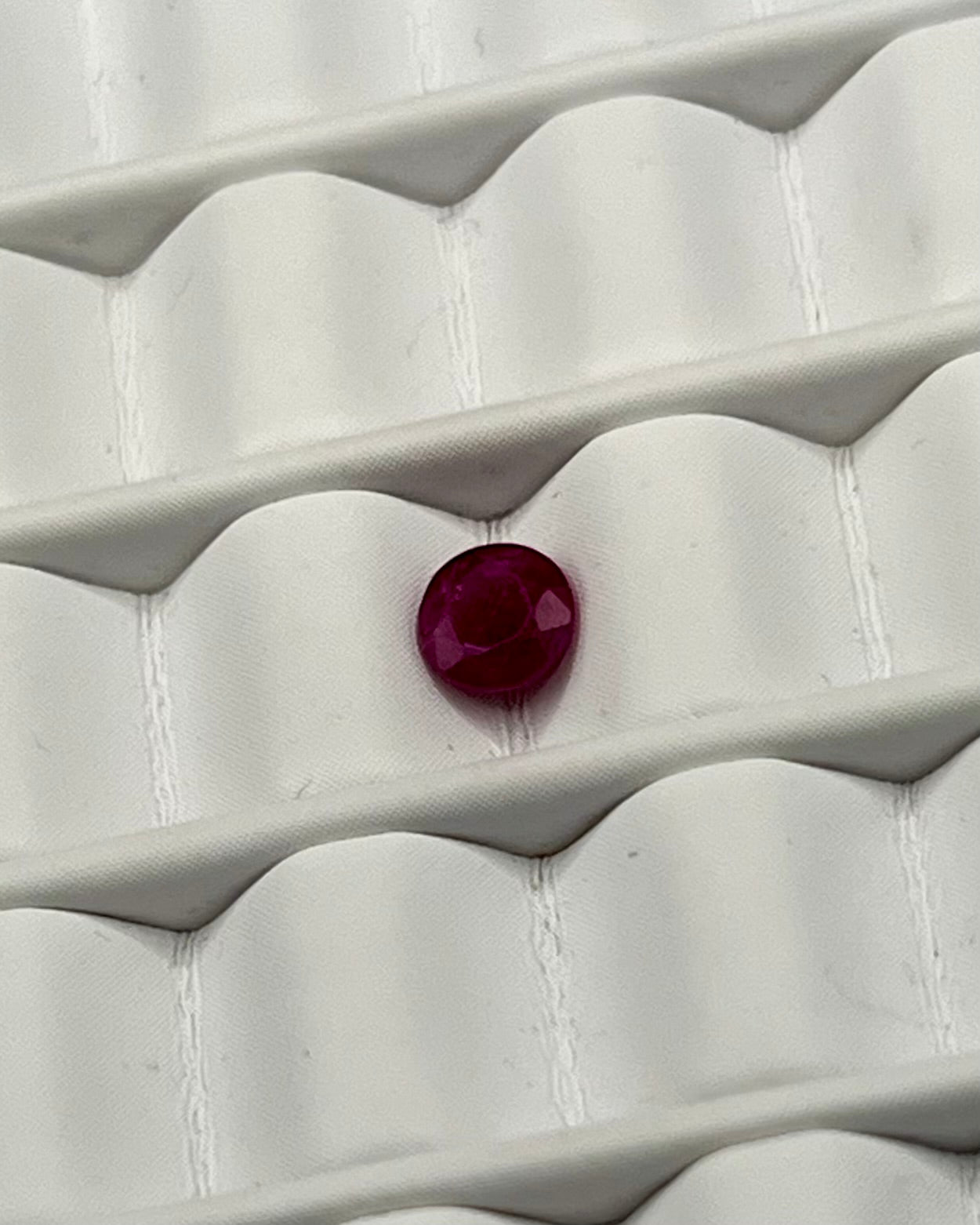 0.30ct Round Ruby RB107